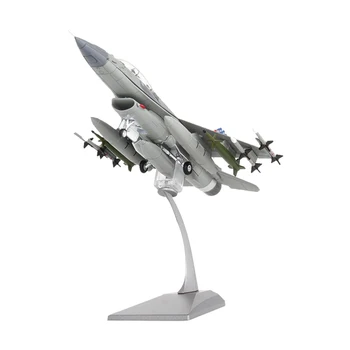 1:72 JAV F16D Fighting Falcon Orlaivio Modelis su Stendas,